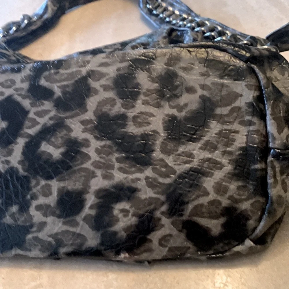 ALDO black/grey leopard bag, top handles, chains. faux leather, zip, pocket. EUC